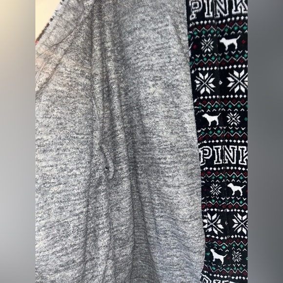PINK Victoria's Secret Festive Black and White Robe - Picture 6 of 6